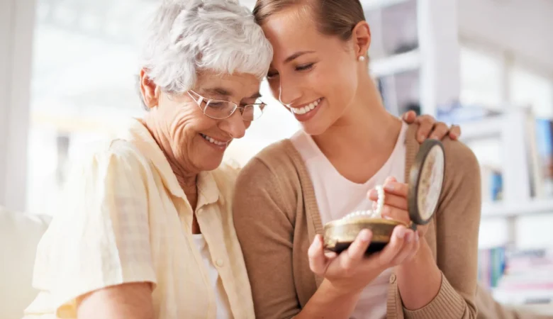 How To Pass On Family Heirlooms & Keepsakes Without Causing A Family Feud